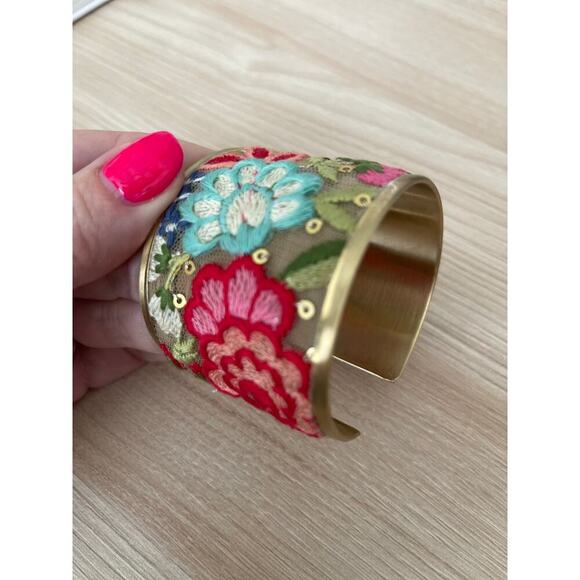 Light Pink Flower Embroidery Cuff Bracelet - Picture 2 of 6